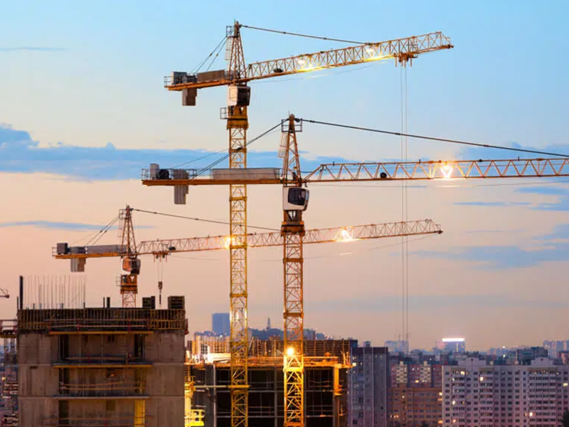 Pros and Cons of Tower Crane Rental Service